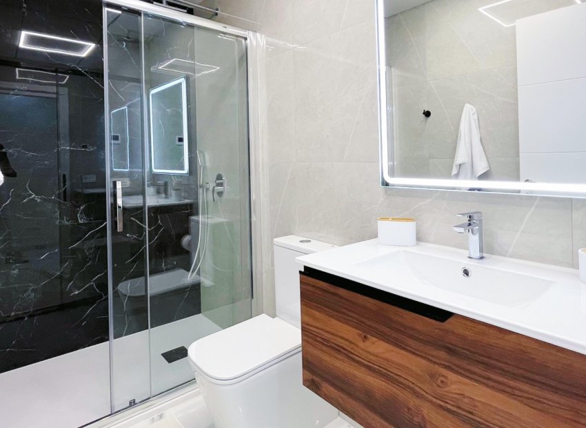 Herverkoop - Appartement / flat - Torrevieia - Playa del Cura