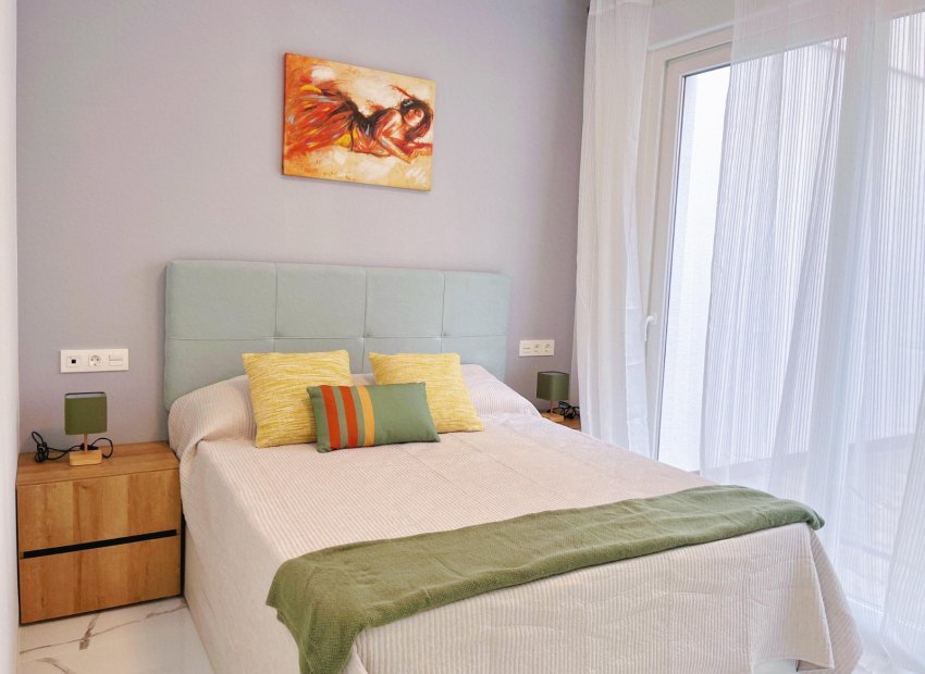 Herverkoop - Appartement / flat - Torrevieia - Playa del Cura