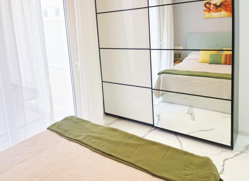 Herverkoop - Appartement / flat - Torrevieia - Playa del Cura