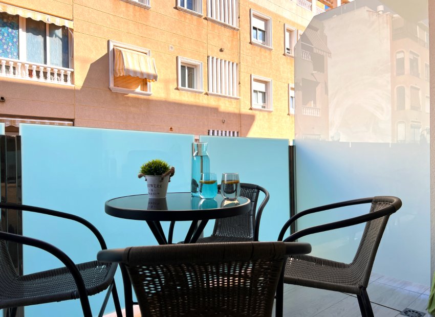 Herverkoop - Appartement / flat - Torrevieia - Playa del Cura