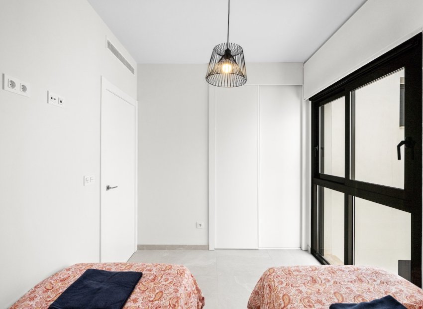 Herverkoop - Appartement / flat - Torrevieia - Playa del Cura