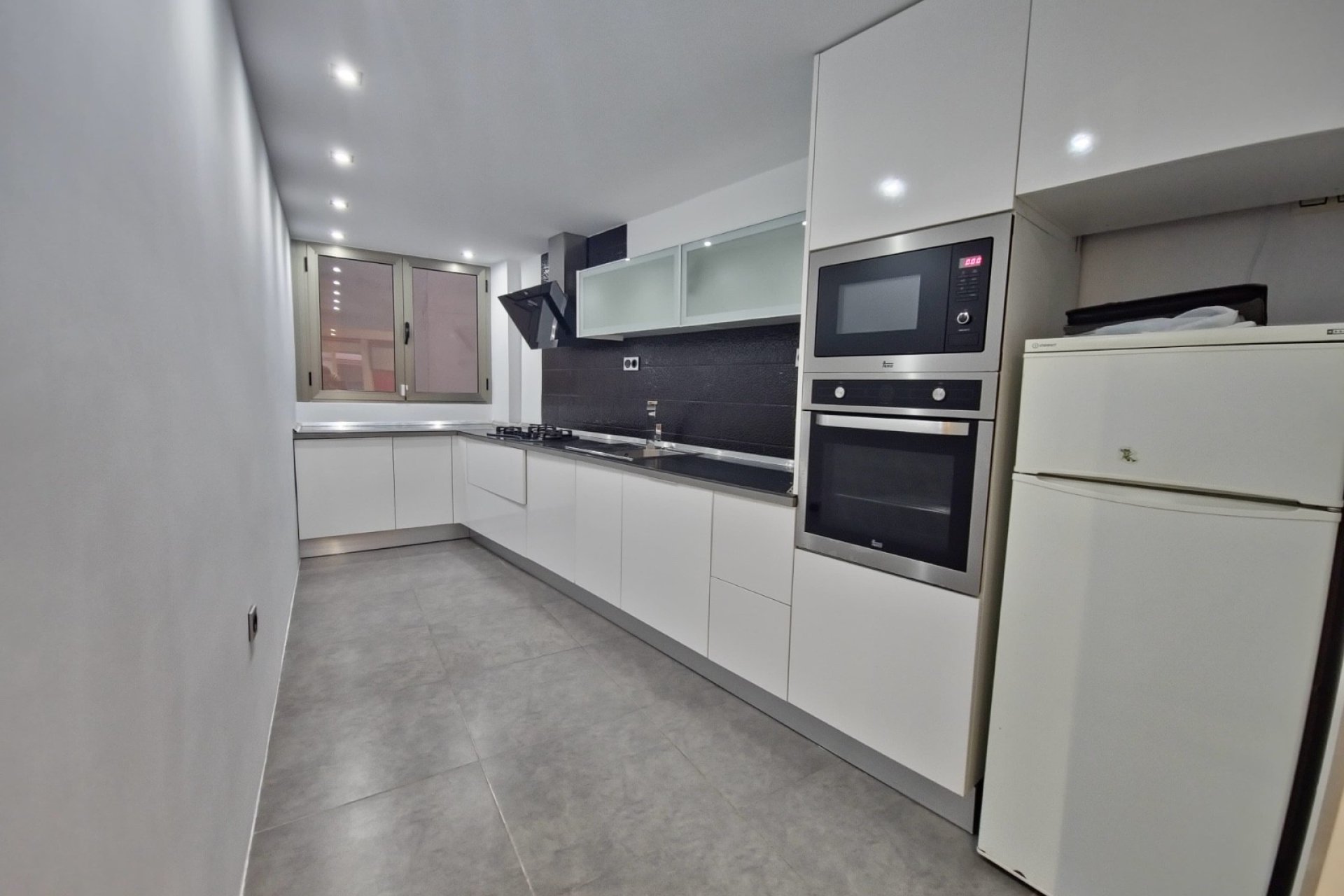 Herverkoop - Appartement / flat - Torrevieia - Playa del Cura