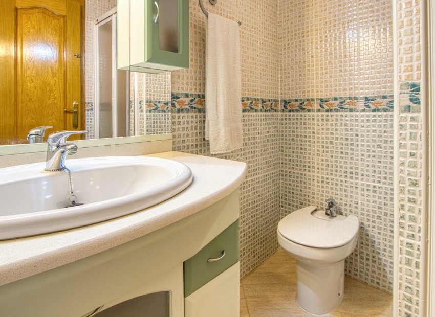 Herverkoop - Appartement / flat - Torrevieia - Playa del Cura