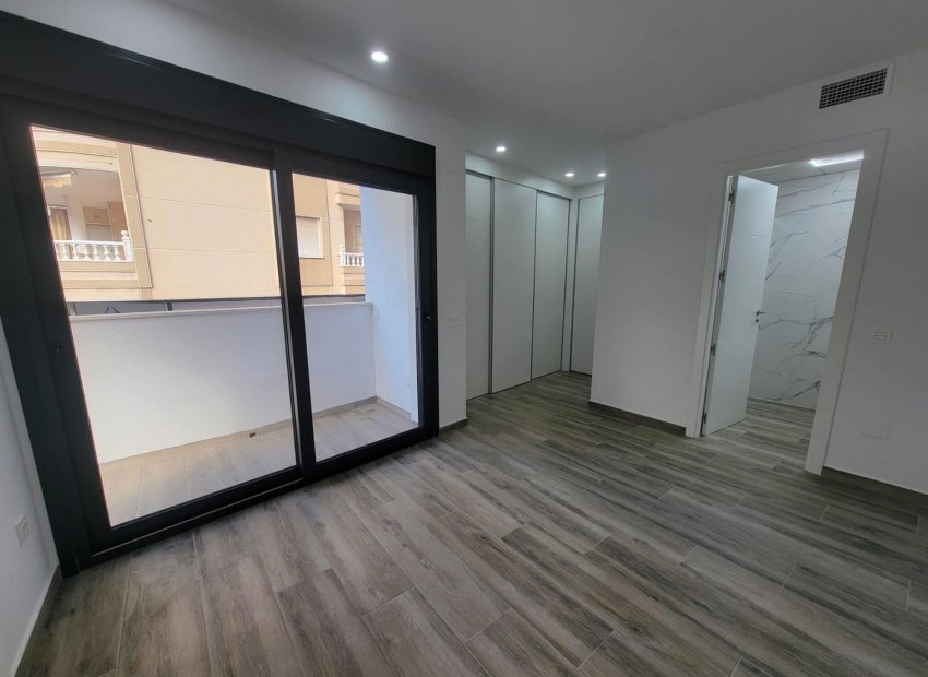 Herverkoop - Appartement / flat - Torrevieia - Playa del Cura