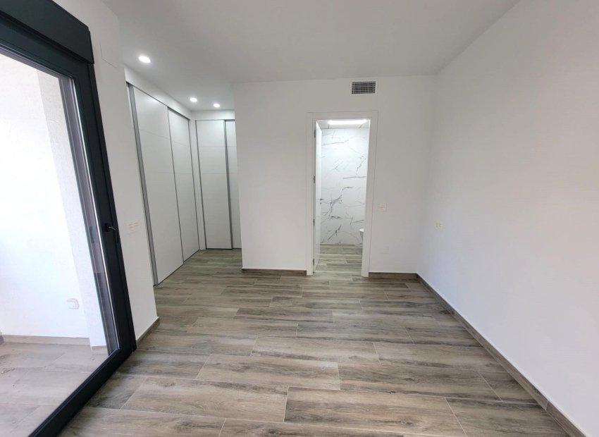 Herverkoop - Appartement / flat - Torrevieia - Playa del Cura