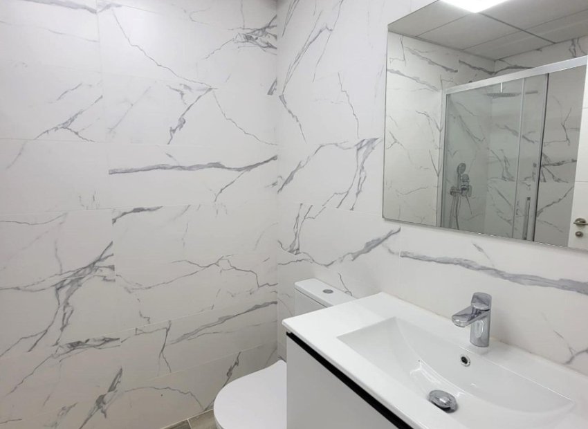 Herverkoop - Appartement / flat - Torrevieia - Playa del Cura