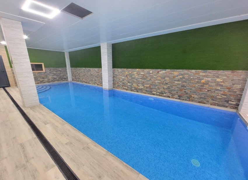 Herverkoop - Appartement / flat - Torrevieia - Playa del Cura