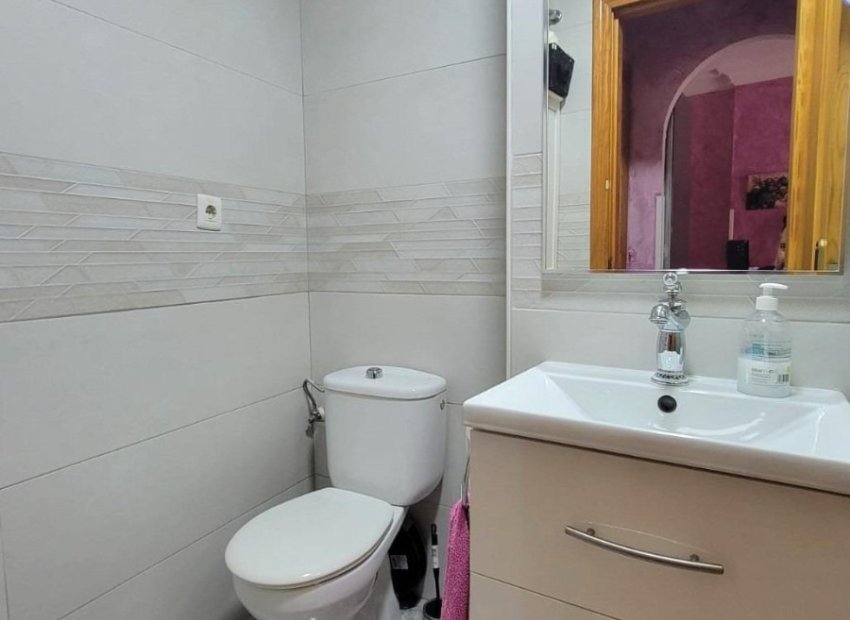 Herverkoop - Appartement / flat - Torrevieia - Playa del Cura