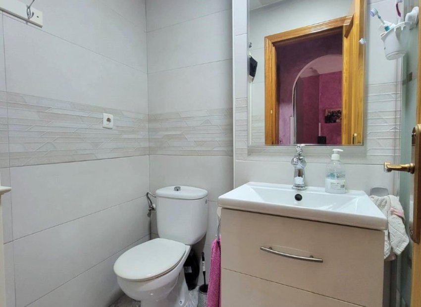 Herverkoop - Appartement / flat - Torrevieia - Playa del Cura