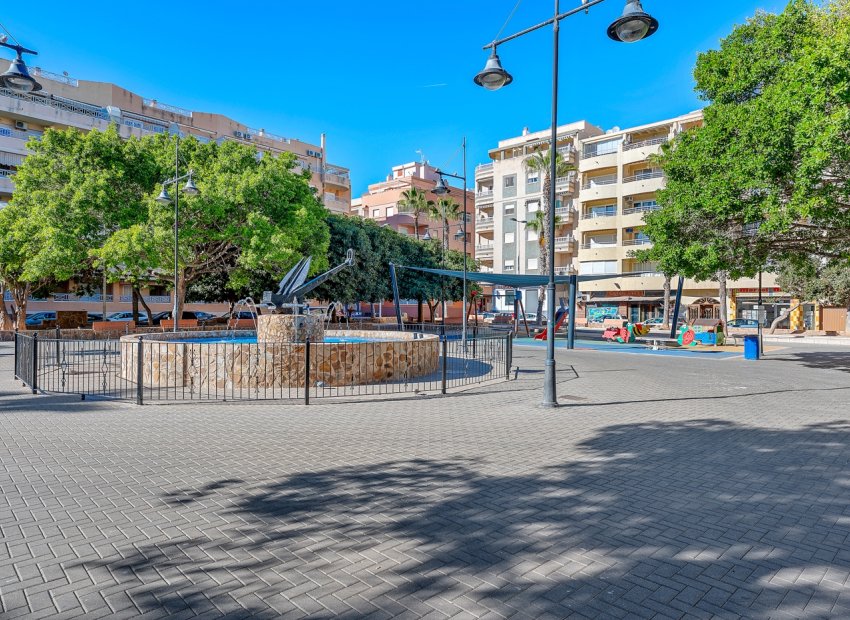 Herverkoop - Appartement / flat - Torrevieia - Playa del Cura
