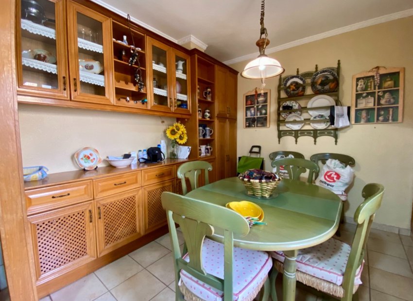 Herverkoop - Appartement / flat - Torrevieia - Playa del Cura