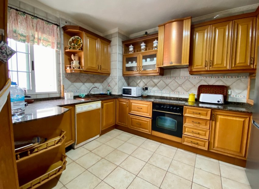 Herverkoop - Appartement / flat - Torrevieia - Playa del Cura