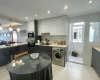 Herverkoop - Appartement / flat - Torrevieia - Playa del Cura