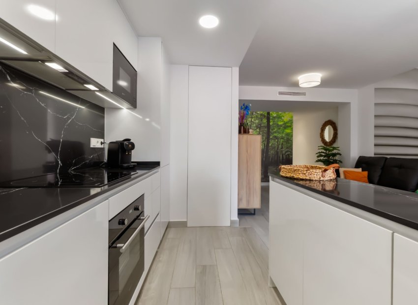 Herverkoop - Appartement / flat - Torrevieia - Playa del Cura