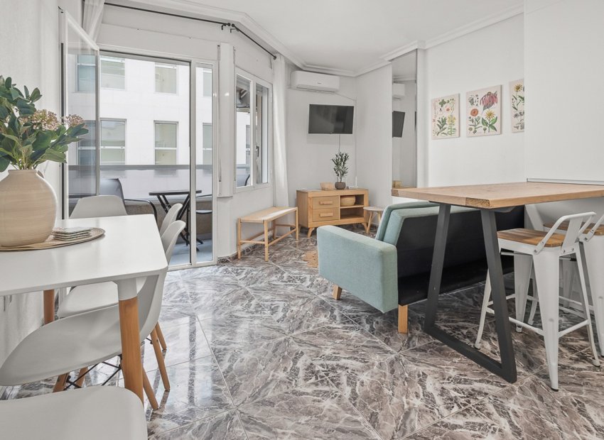 Herverkoop - Appartement / flat - Torrevieia - Playa del Cura