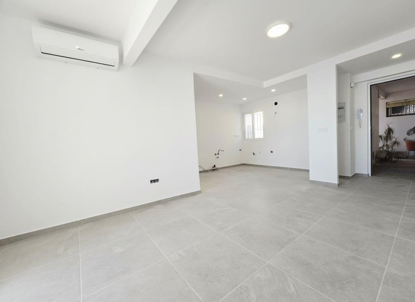 Herverkoop - Appartement / flat - Torrevieia - Playa del Cura