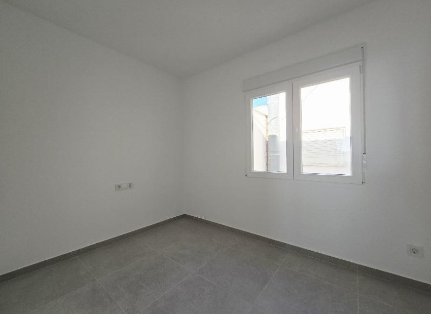 Herverkoop - Appartement / flat - Torrevieia - Playa del Cura