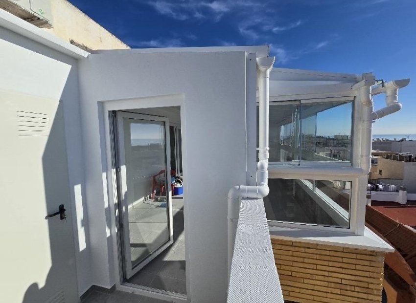 Herverkoop - Appartement / flat - Torrevieia - Playa del Cura