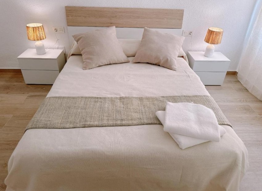 Herverkoop - Appartement / flat - Torrevieia - Playa del Cura