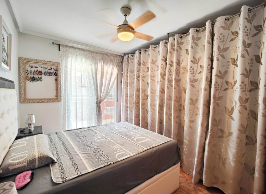 Herverkoop - Appartement / flat - Torrevieia - Playa del Cura