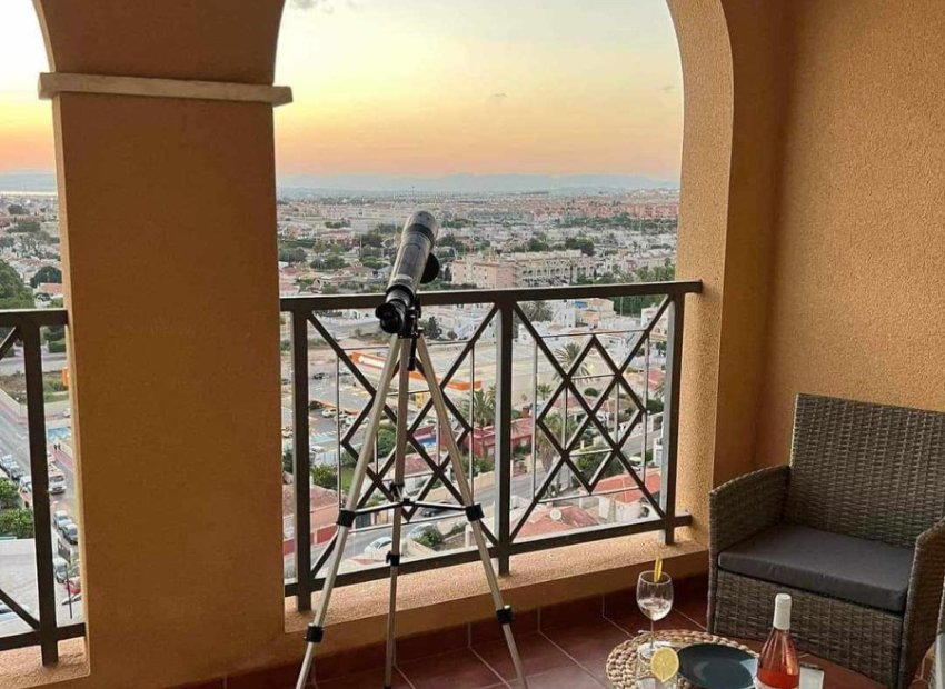 Herverkoop - Appartement / flat - Torrevieia - Playa Los Locos