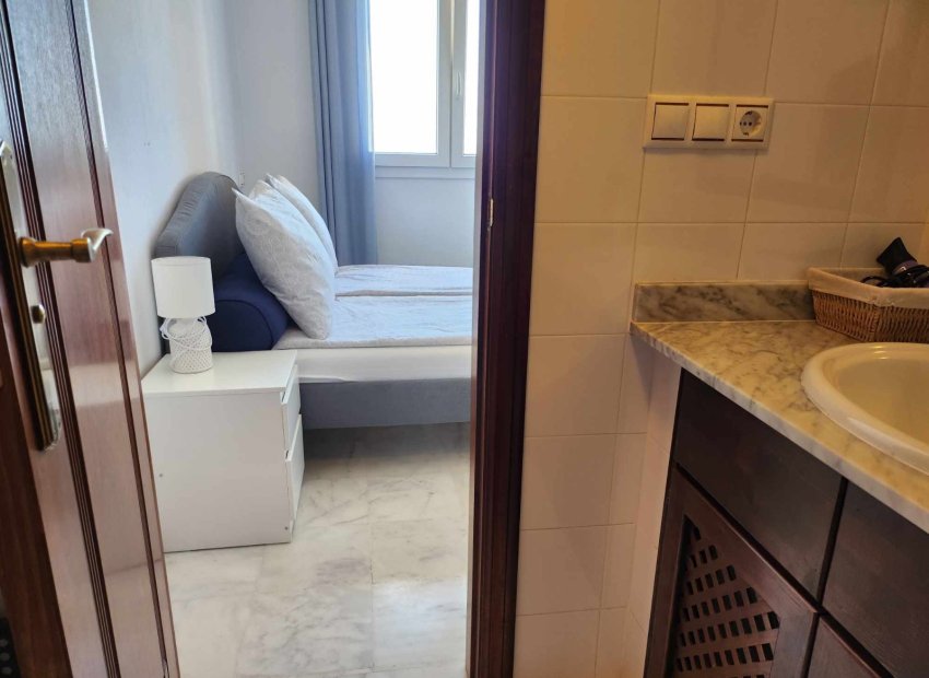 Herverkoop - Appartement / flat - Torrevieia - Playa Los Locos