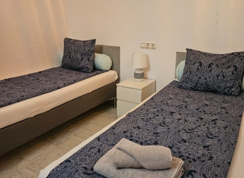 Herverkoop - Appartement / flat - Torrevieia - Playa Los Locos