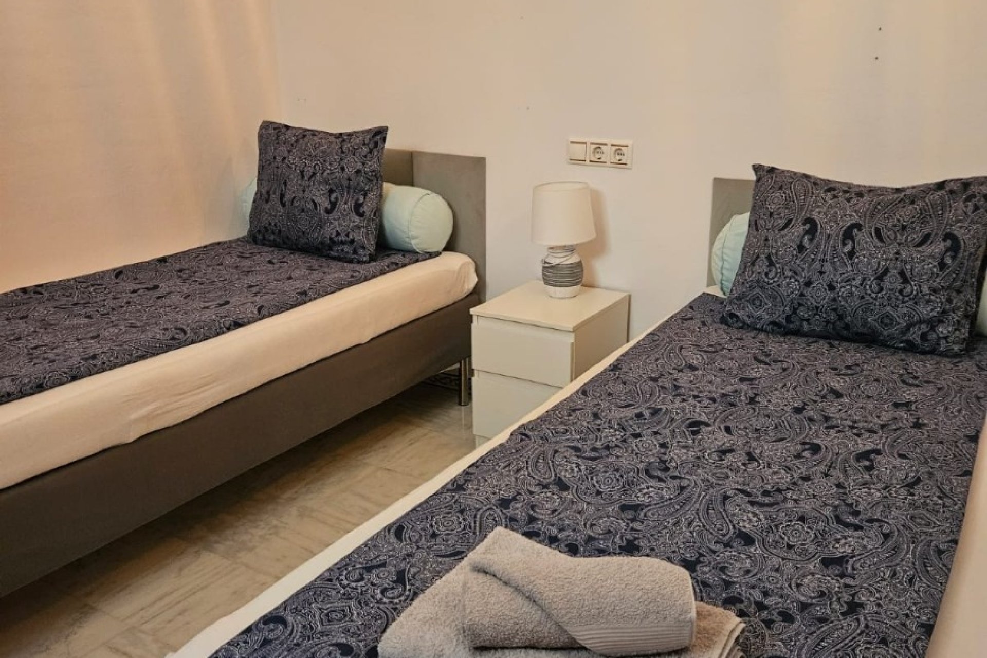 Herverkoop - Appartement / flat - Torrevieia - Playa Los Locos