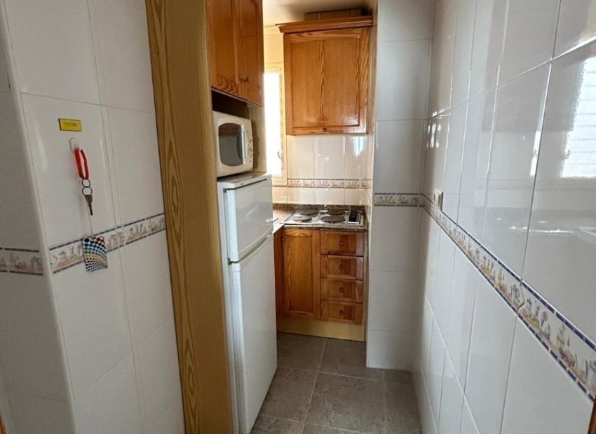 Herverkoop - Appartement / flat - Torrevieia - Playa Los Locos