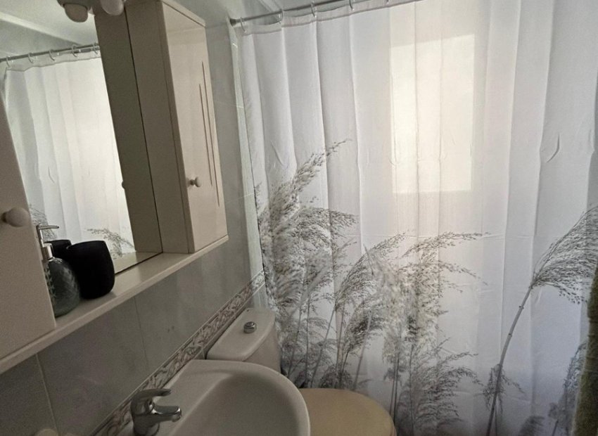 Herverkoop - Appartement / flat - Torrevieia - Playa Los Locos