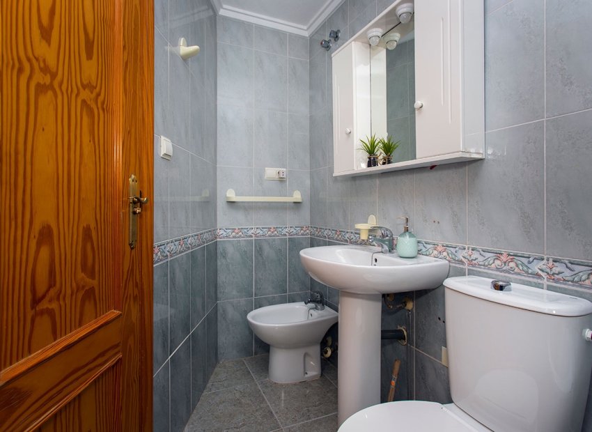 Herverkoop - Appartement / flat - Torrevieia - Playa Los Locos