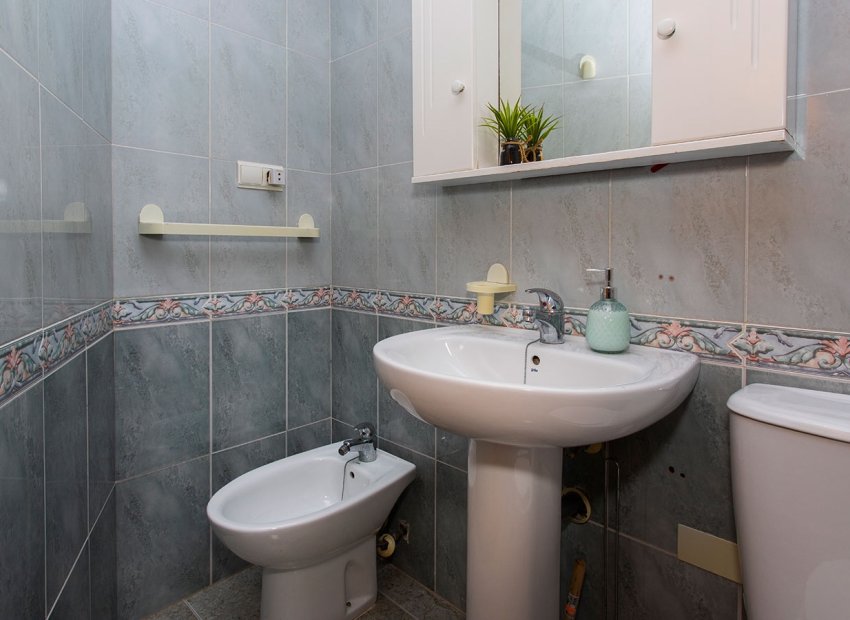 Herverkoop - Appartement / flat - Torrevieia - Playa Los Locos