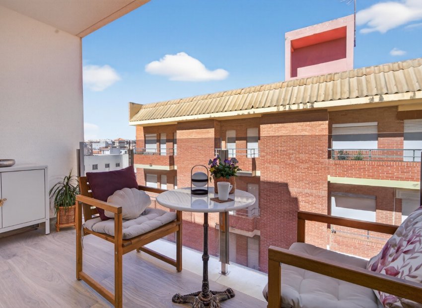 Herverkoop - Appartement / flat - Torrevieia - Playa Los Locos