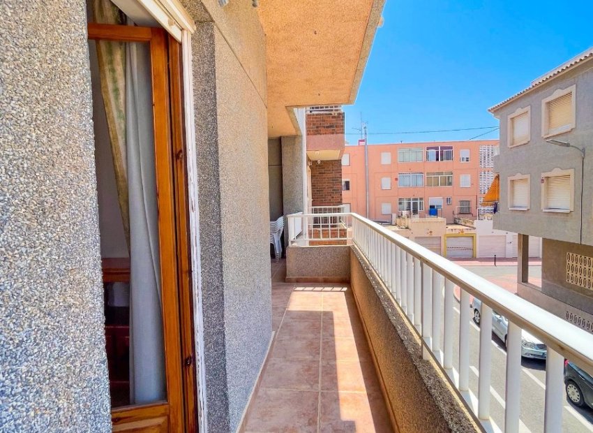 Herverkoop - Appartement / flat - Torrevieia - Playa Los Naufragos