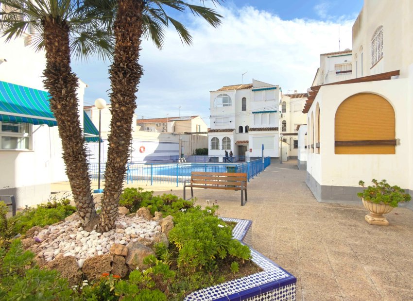 Herverkoop - Appartement / flat - Torrevieia - Playa Los Naufragos