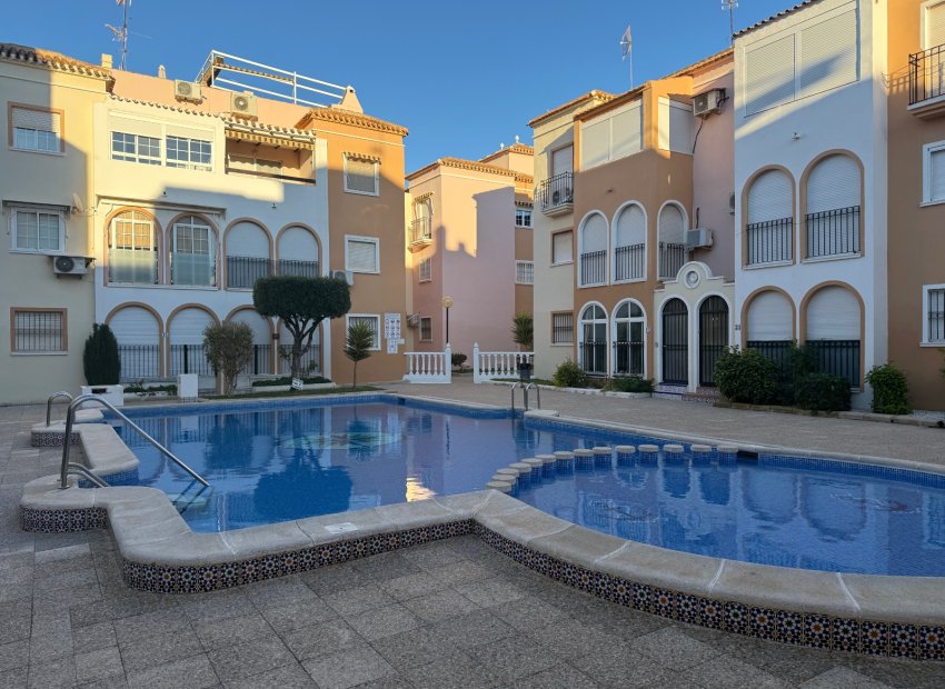 Herverkoop - Appartement / flat - Torrevieia - Playa Los Naufragos