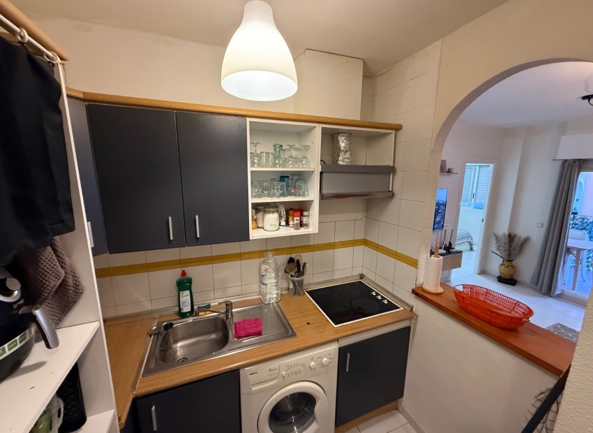 Herverkoop - Appartement / flat - Torrevieia - Playa Los Naufragos