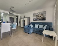 Herverkoop - Appartement / flat - Torrevieia - Punta Prima