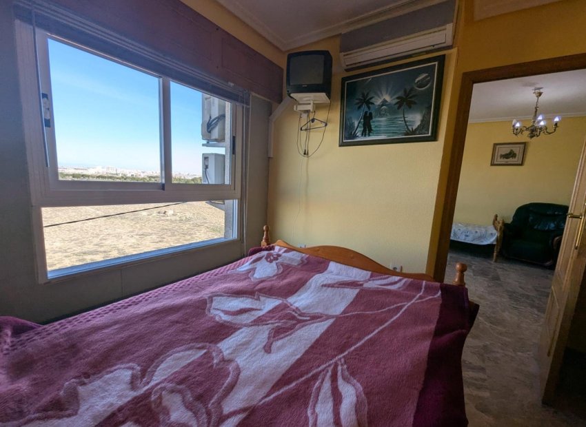 Herverkoop - Appartement / flat - Torrevieia - Punta Prima