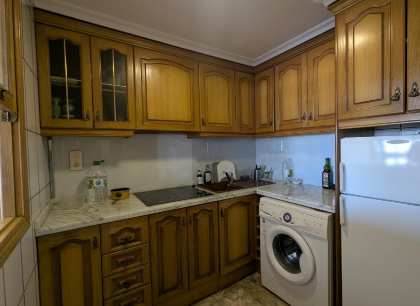 Herverkoop - Appartement / flat - Torrevieia - Punta Prima