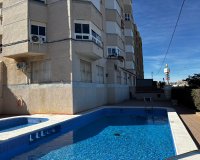 Herverkoop - Appartement / flat - Torrevieia - Punta Prima