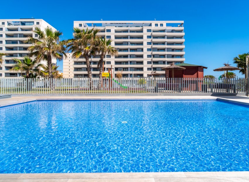 Herverkoop - Appartement / flat - Torrevieia - Punta Prima