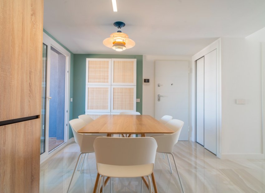 Herverkoop - Appartement / flat - Torrevieia - Punta Prima