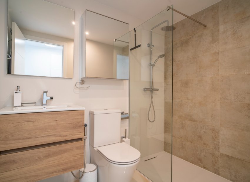 Herverkoop - Appartement / flat - Torrevieia - Punta Prima