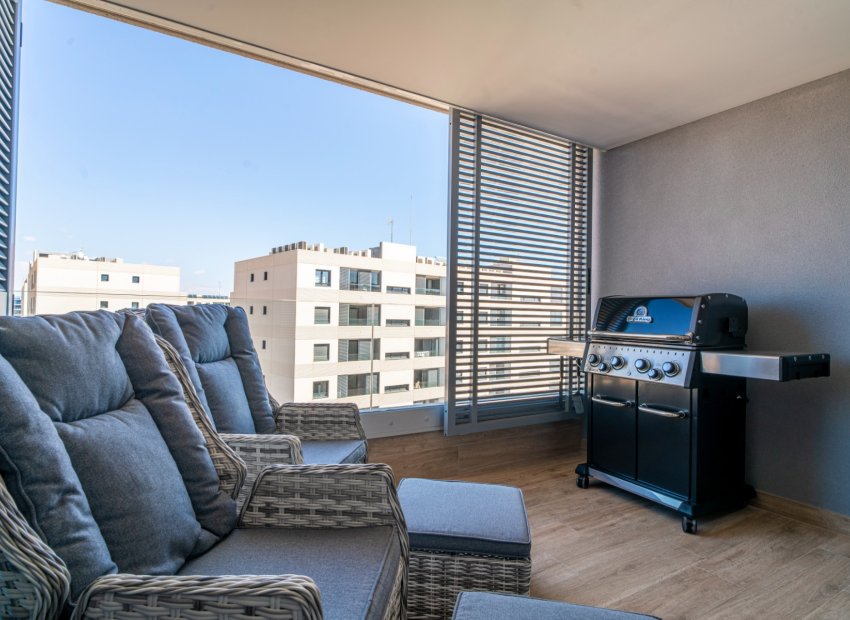 Herverkoop - Appartement / flat - Torrevieia - Punta Prima