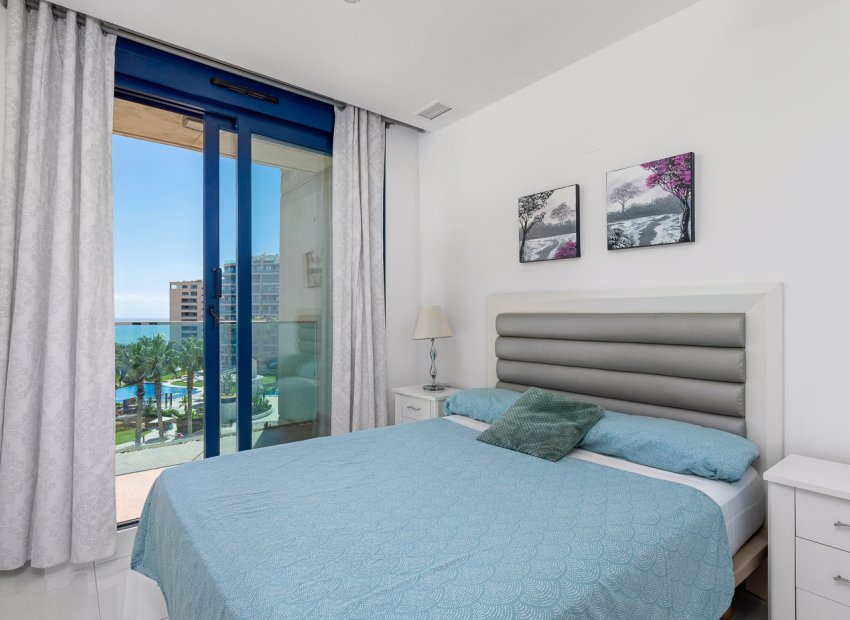 Herverkoop - Appartement / flat - Torrevieia - Punta Prima