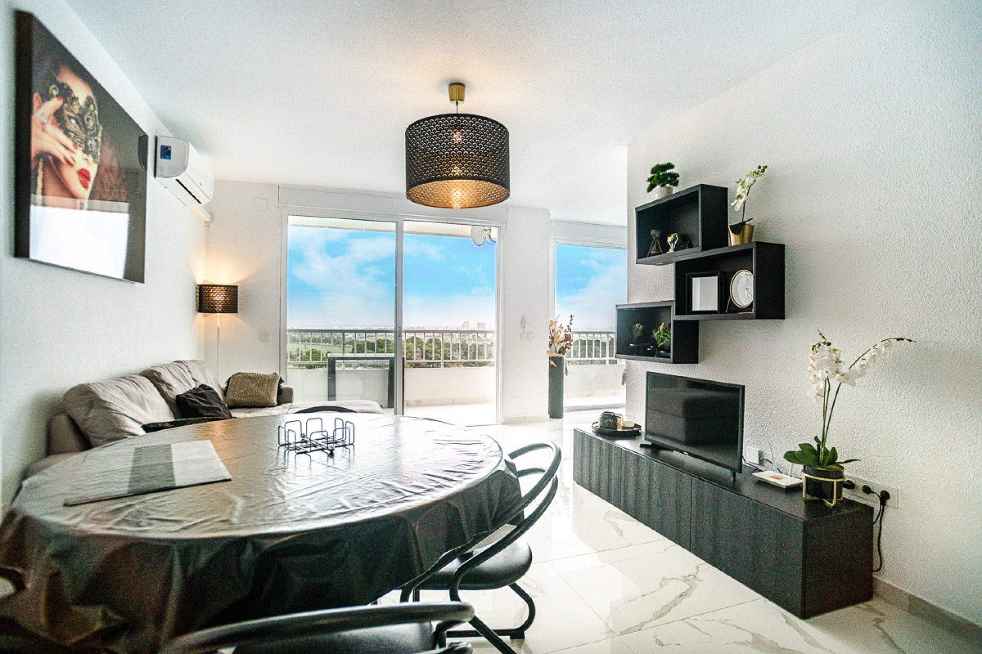 Herverkoop - Appartement / flat - Torrevieia - Punta Prima
