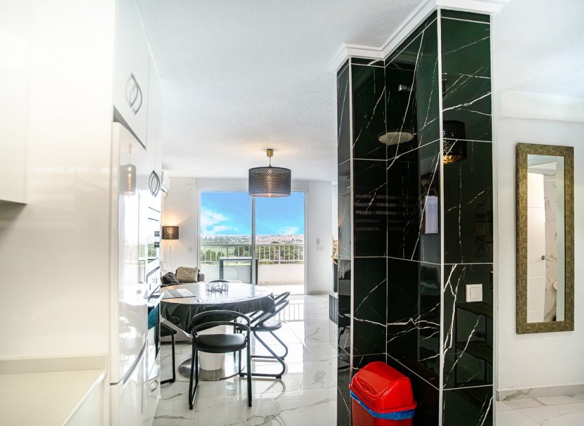 Herverkoop - Appartement / flat - Torrevieia - Punta Prima