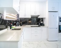 Herverkoop - Appartement / flat - Torrevieia - Punta Prima