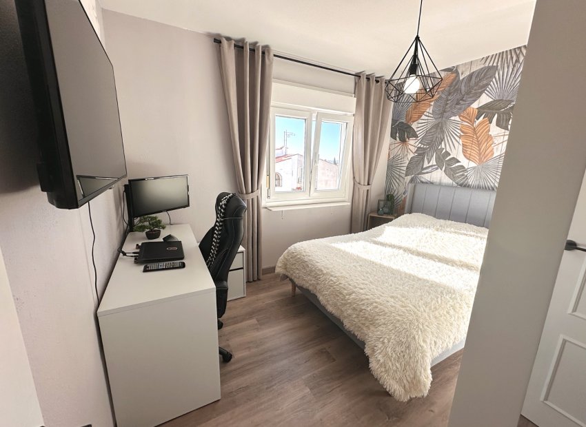 Herverkoop - Appartement / flat - Torrevieia - San Luis